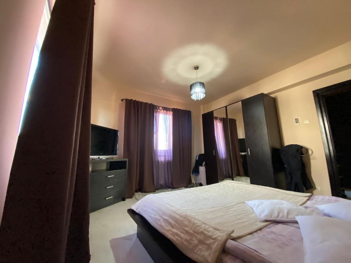 Penthouse City Centre Iasi Luaran gambar