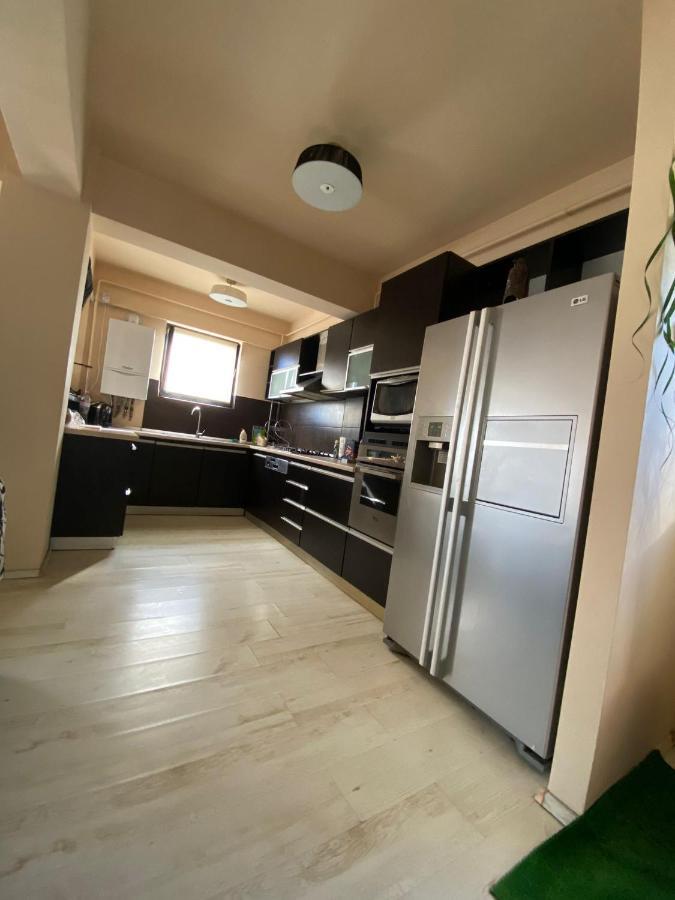 Penthouse City Centre Iasi Luaran gambar